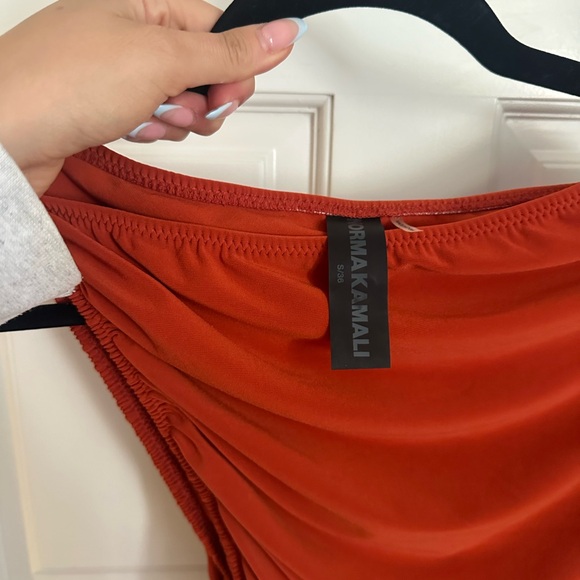 Norma Kamali one shoulder dress - Picture 4 of 4